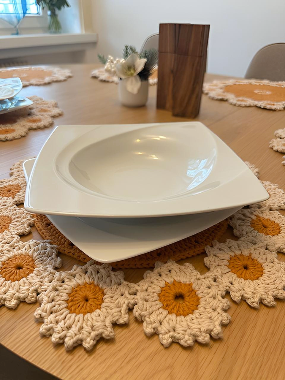 Tischläufer in warmen Naturtönen