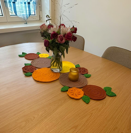 Handgemachter Tischläufer in warmen Herbsttönen 🍁