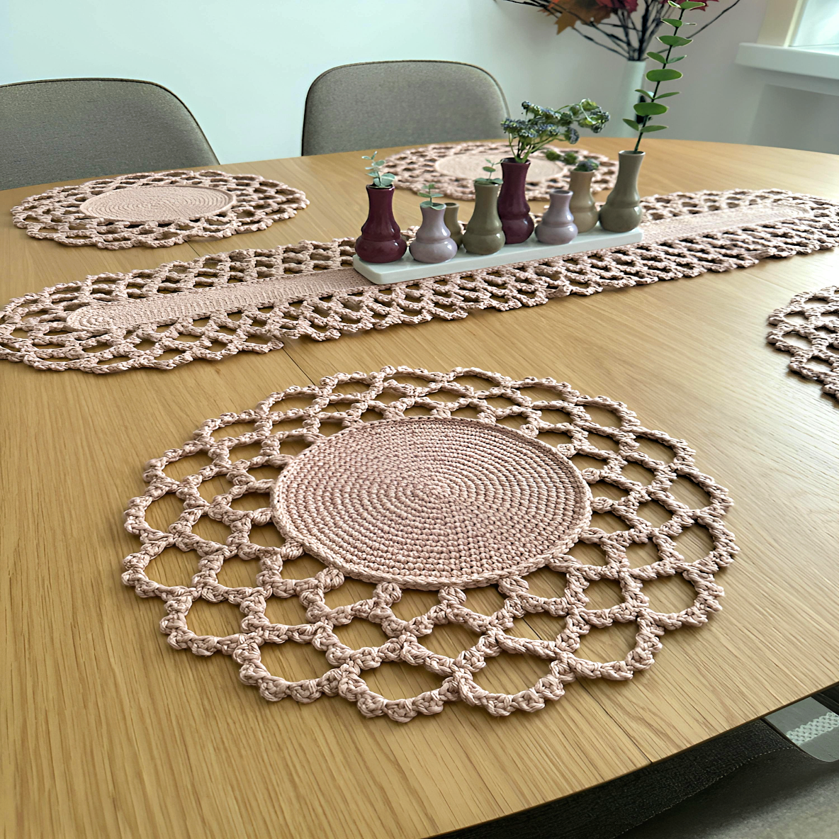 Handgemachter Tischläufer für 6 Personen